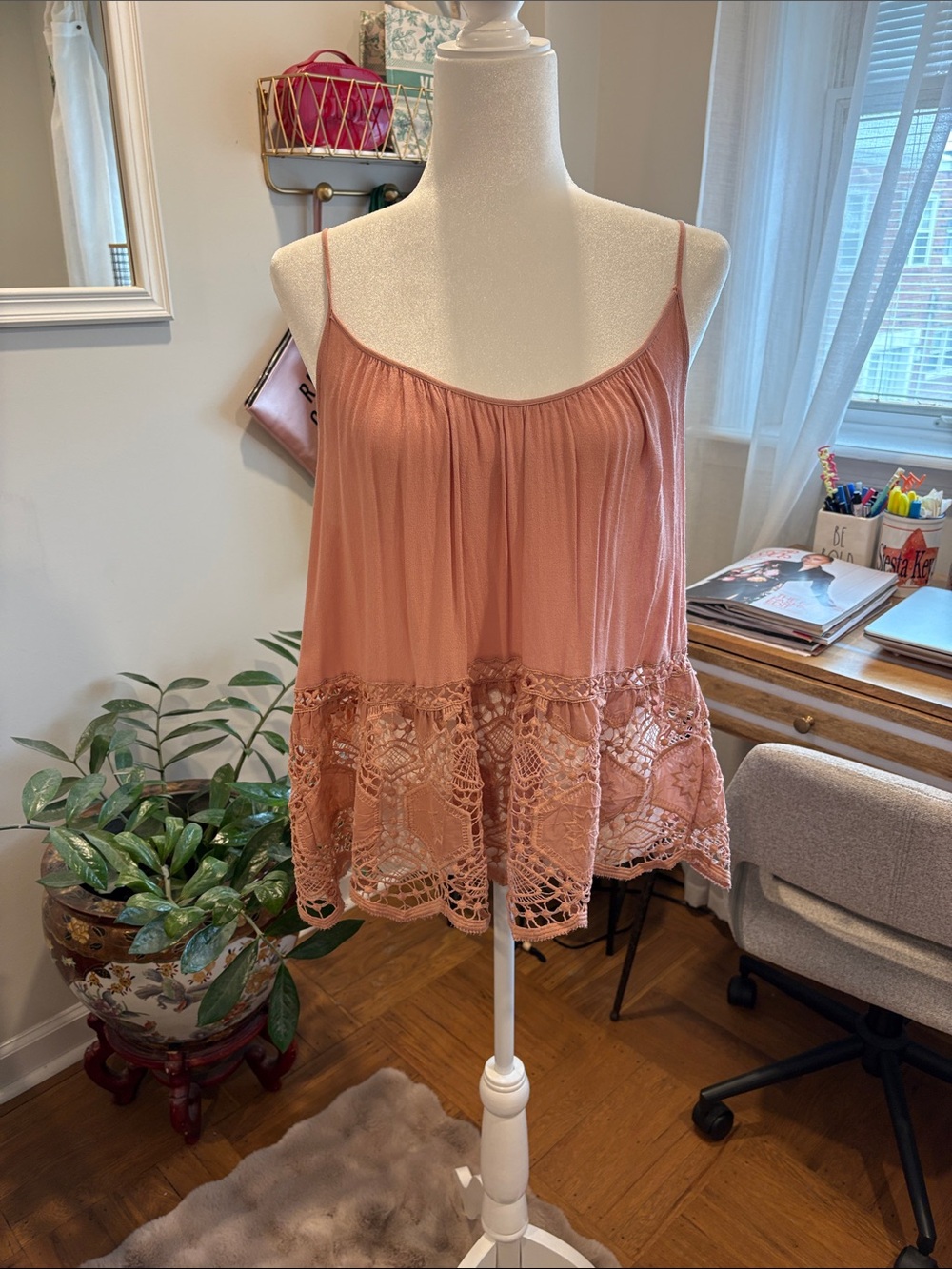 Astr Rose Dust Crochet-Hem Spaghetti Strap Cami